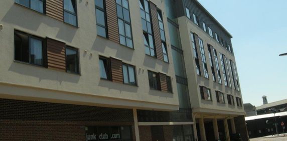 Studio to rent - Photo 2