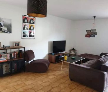 Dans un petit immeuble à Gland, à louer, appartement de 2,5 pièces ... - Photo 3