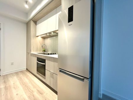 For Lease - 395 Square One Drive Unit# 709, Mississauga, Ontario - Photo 4