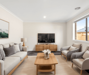 DELIGHTFUL 4 BEDROOM HOME - Photo 2