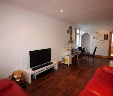 Eastmead Avenue, UB6, Greenford - Photo 4