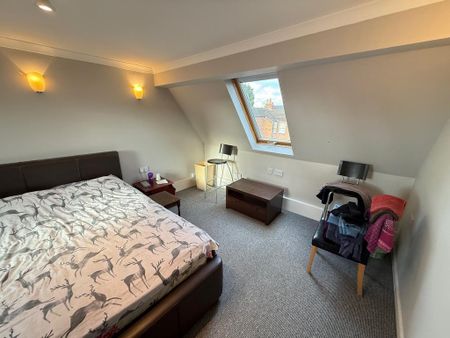 4 bedroom apartment to rent - Photo 5