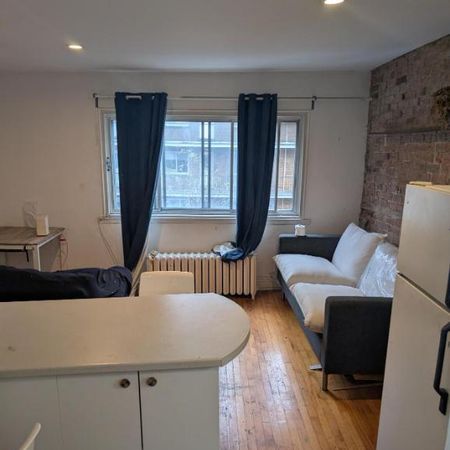 🏙️ Beau 3 ½ centre-ville – Montréal - Photo 4