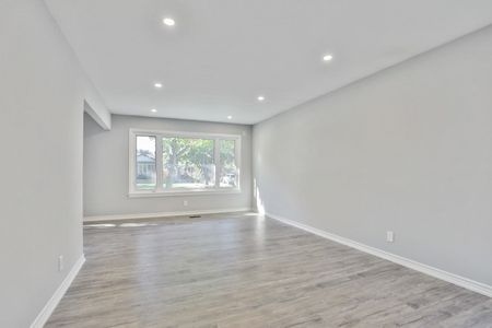 For Lease - 275 Southwood Drive, Hamilton, Ontario - Photo 4