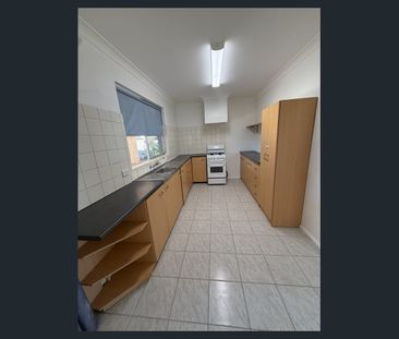 Spacious 3-Bedroom Home on Generous 695sqm Block in Convenient Balg... - Photo 6