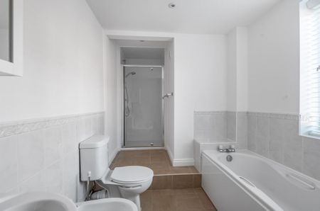 2 bedroom apartment to rent - Photo 2