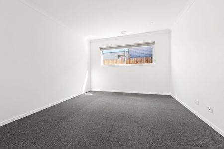1 English Road, Fraser Rise VIC 3336 - Photo 5