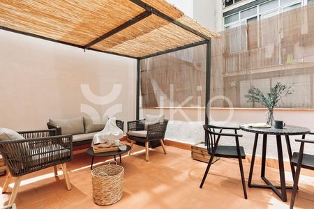 Alquiler de estudio en Calle del Comte Borrell - Photo 2