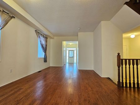 For Lease - 1275 Blencowe Crescent, Newmarket, Ontario - Photo 5