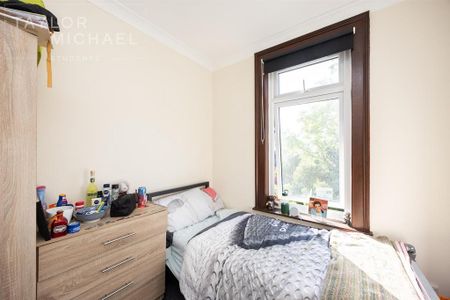 4 bedroom terraced house to rent - Photo 4