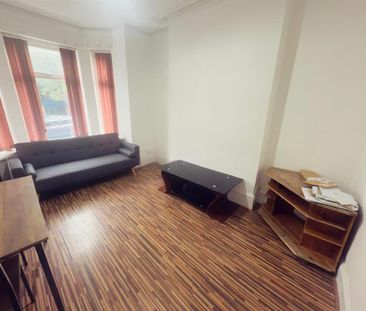 4 bedroom terraced house to rent - Photo 1
