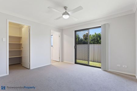 2/16 High Court Drive, 4350, Wilsonton Heights Qld - Photo 5