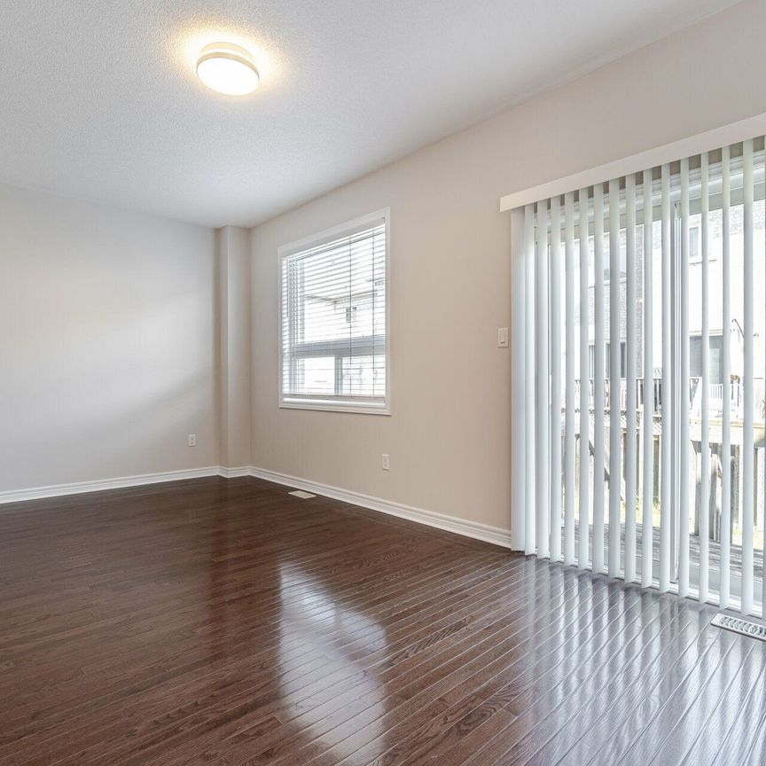 For Lease - 2371 Baronwood Drive, Oakville, Ontario - Photo 1