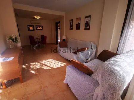 Alquiler de chalet pareado en San Cayetano - Photo 3