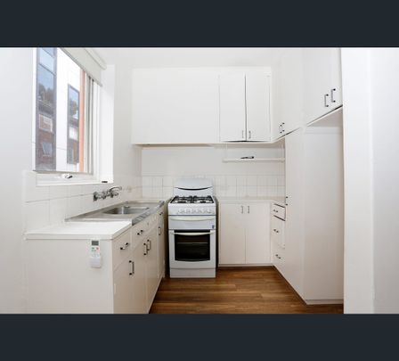 4/565 Glenferrie Road, Hawthorn, Vic 3122 - Photo 1