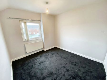 Bedwas Road, CAERPHILLY - Photo 5