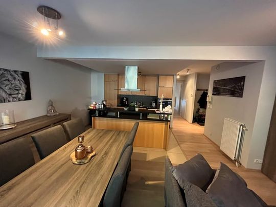 Appartement te huur - Photo 1