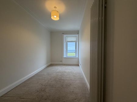 3 bedroom apartment to rent - Photo 2