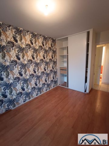 Location Appartement 3 pièces 71m² - Photo 3