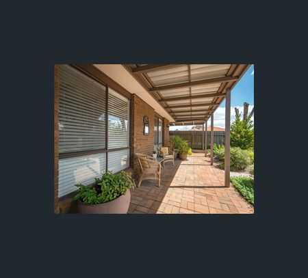 3 Weir Pl, Queanbeyan West, NSW 2620 - Photo 5