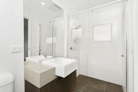 The Perfect Blend of Comfort, Quality & Everyday Convenience! - Photo 4