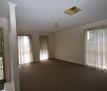 1/A Bathurst Street, Mooroolbark - Photo 5