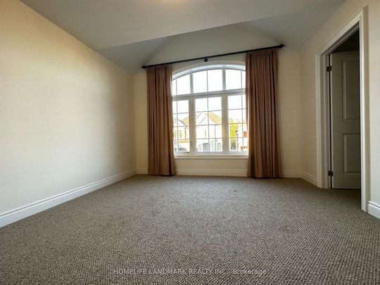 For Lease - 36 Upbound Court, East Gwillimbury, Ontario - Photo 1