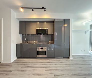 For Lease - 7 Grenville Street Unit# 511, Toronto, Ontario - Photo 2