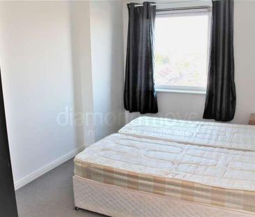Prince Regent Road, Hounslow, TW3 - Photo 1