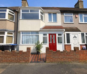 3 Bedroom House - Terraced To Let - Photo 1