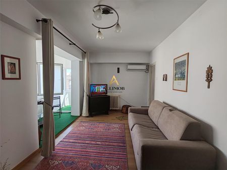 Garsoniera in Ploiesti, zona ultracentrala, Piata Victoriei - Fotografie 5