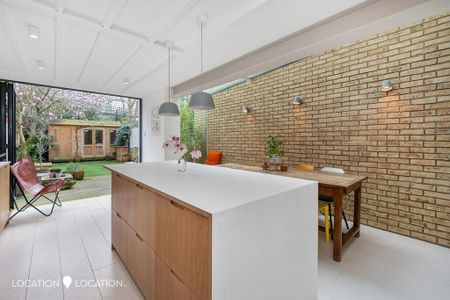 3 bedroom terraced house to rent - Photo 2