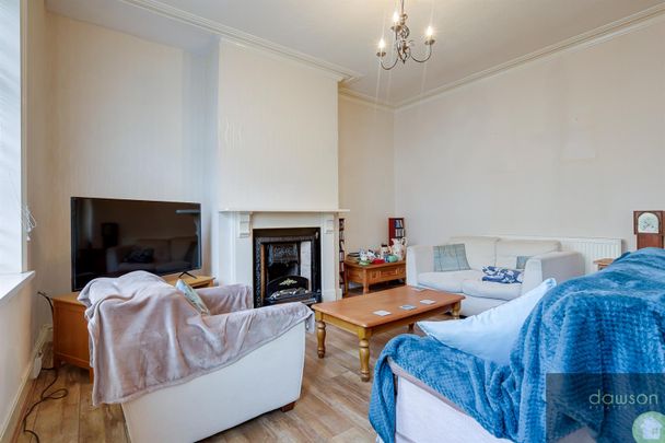 2 bed terraced house to rent in Albert Street, Elland - Photo 1