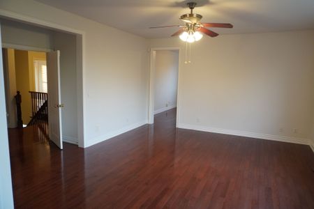 For Lease - 536 Canyon Street, Mississauga, Ontario - Photo 2