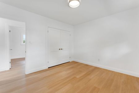 For Lease - 10 West Hampton Road, St. Catharines, Ontario - Photo 4