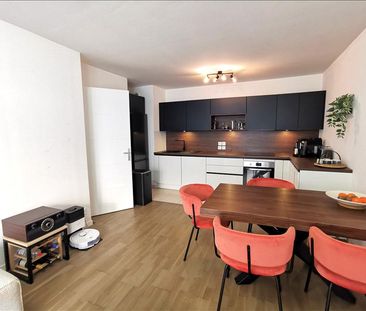 3 pièces - Meublé - 63,63 m² - 3ème étage - Colocation non autorisée - Photo 3