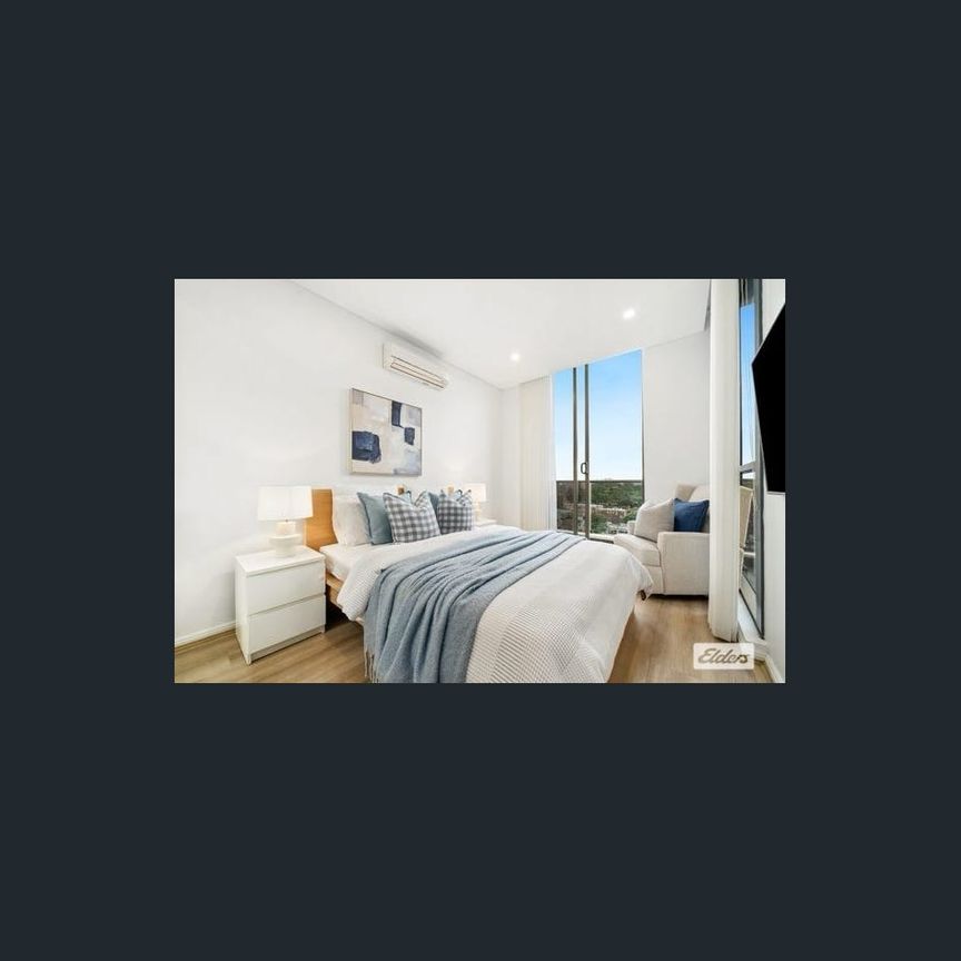 When Size Does Matter! 262 sqm in Title. Prestigious Apartment with 270 Degree Fantastic View - Photo 1