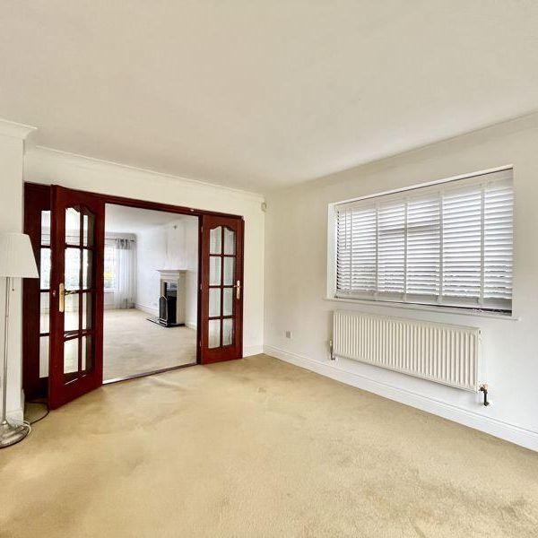 4 bedroom detached house to rent - Photo 1