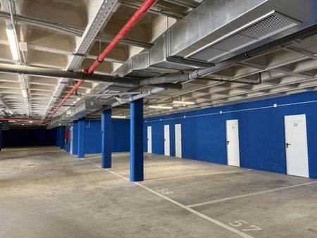 Apartment in Fuengirola, Costa del Sol - Photo 2