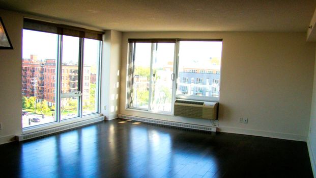 4885 Boul. Henri Bourassa O., Montréal (Saint-Laurent), QC H4L - Photo 1