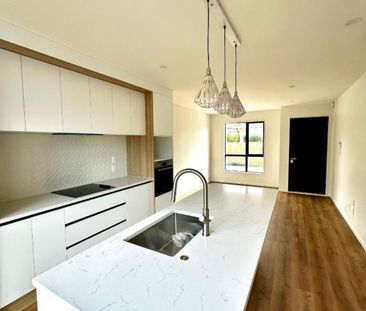 Brand New, Stylish 3-Bedroom Terrace Home with ... - Photo 4