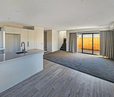 Upper Hutt Living - Photo 2