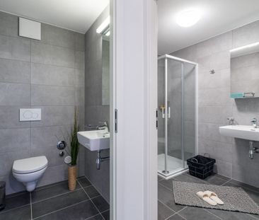 Bright 2.5 room of 71 m2 - Photo 2