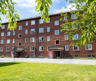 Ljuragatan 93 - Foto 2