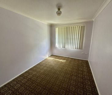 63 Harrow Road, Cambridge Park NSW - Photo 6