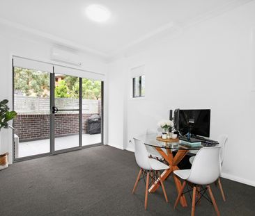 One Bedroom Apartment Plus Study in Ideal Location - Photo 6