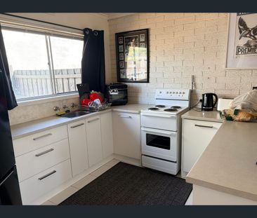 4/1-3 Barton Street, Bell Park, Vic 3215 - Photo 3