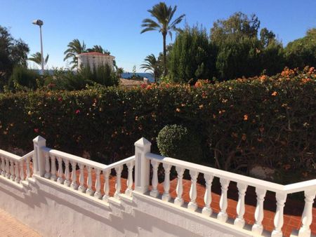 5 room luxury Detached House for rent in Santa Pola, Spain - Photo 4