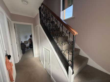 3 bedroom semi-detached house to rent - Photo 4