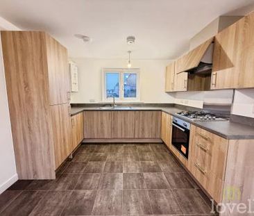 2 bedroom Semi-detached house To Let - Photo 3